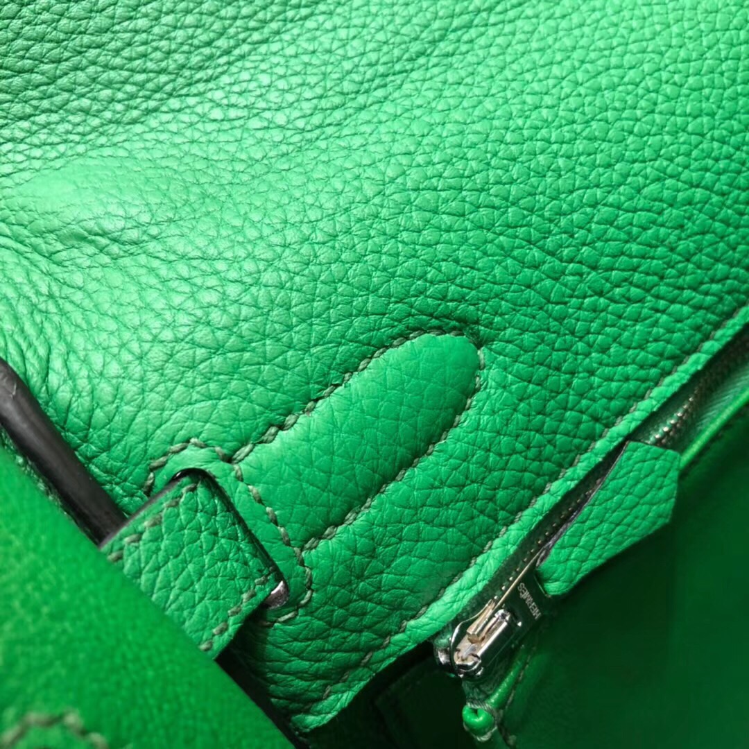 Hermes Kelly 28cm Handbag Shoulder Bag in Green Togo Leather